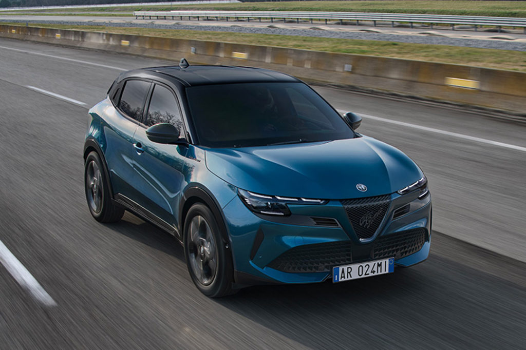 Alfa-Romeo-Junior-Ibrida-Körandes