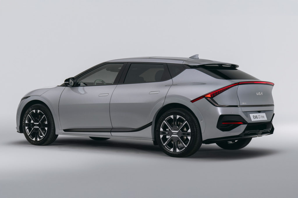 Kia-EV6-Bak-Sida-vänster